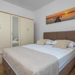 Zarello With Private Pool Next To The Sea * Split