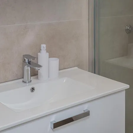 Zarello With Private Pool Next To The Sea *