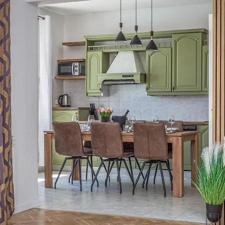 Zarello With Private Pool Next To The Sea Split