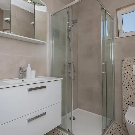 Zarello With Private Pool Next To The Sea *