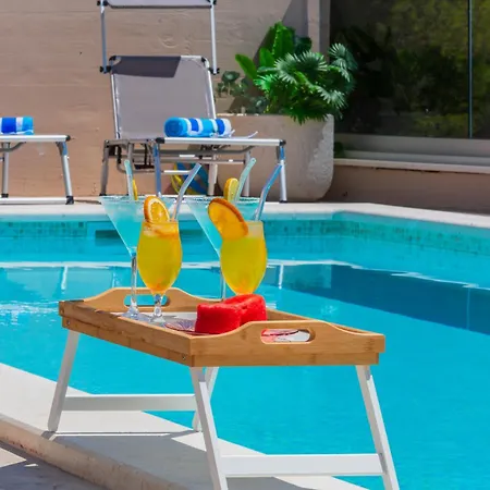 Zarello With Private Pool Next To The Sea *