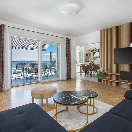 Zarello With Private Pool Next To The Sea Semesterbostad