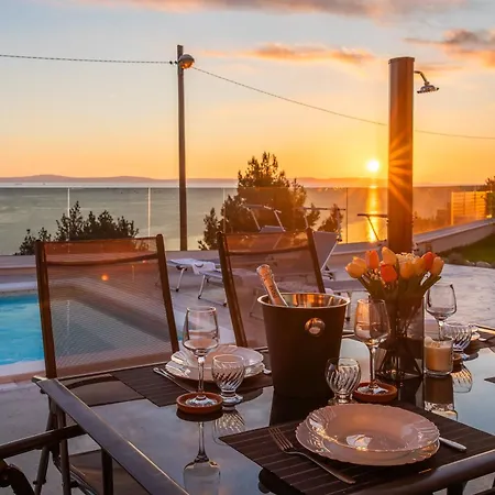 Holiday home Zarello With Private Pool Next To The Sea Split