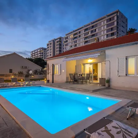 Zarello With Private Pool Next To The Sea Casa vacanze Spalato