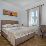 Zarello With Private Pool Next To The Sea