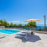 Zarello With Private Pool Next To The Sea Сasa de vacaciones *