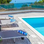 Zarello With Private Pool Next To The Sea Сasa de vacaciones *