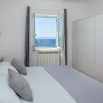 Сasa de vacaciones Zarello With Private Pool Next To The Sea Split