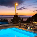 Сasa de vacaciones Zarello With Private Pool Next To The Sea *