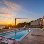 Zarello With Private Pool Next To The Sea Сasa de vacaciones