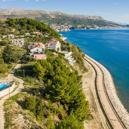 בית נופש Zarello With Private Pool Next To The Sea